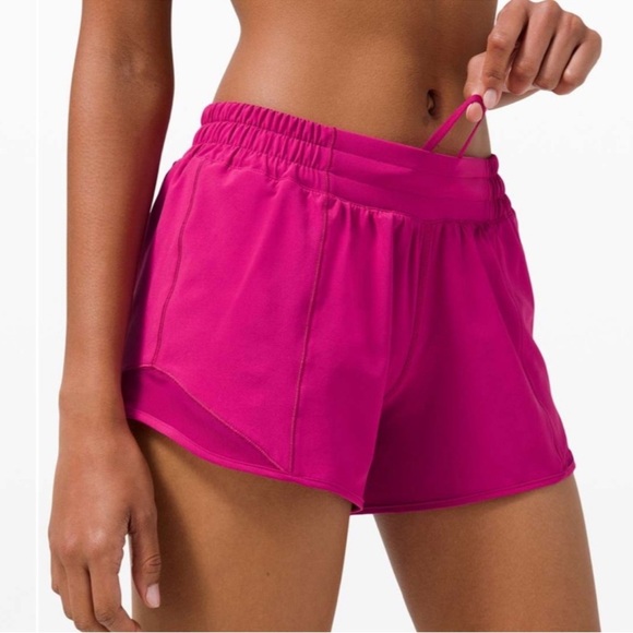 lululemon athletica Pants - Lululemon Hotty Hot Short II *Long 4"
Ripened Raspberry 10
